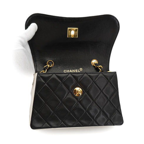VINTAGE CHANEL MATELASSE CHAIN SHOULDER BAG BLACK WHITE LAMB SKIN GOLD HARDWARE 90326672