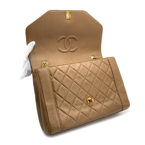VINTAGE CHANEL MATELASSE CHAIN SHOULDER BAG BROWN LAMB SKIN GOLD HARDWARE 90324754