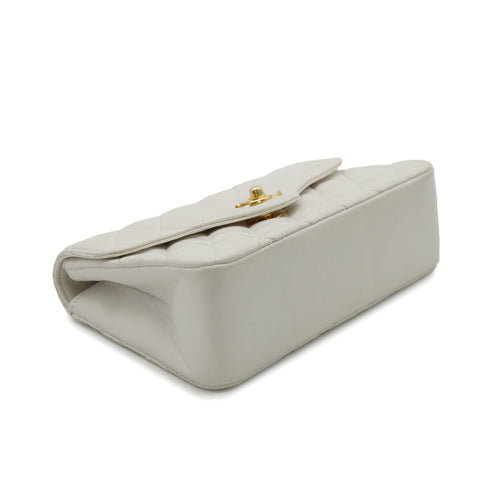 VINTAGE CHANEL MATELASSE CHAIN SHOULDER HAND BAG WHITE LAMB SKIN GOLD HARDWARE 90343615