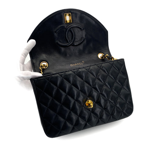 VINTAGE CHANEL MATELASSE HALF MOON CHAIN SHOULDER BAG BLACK LAMB SKIN 90315873