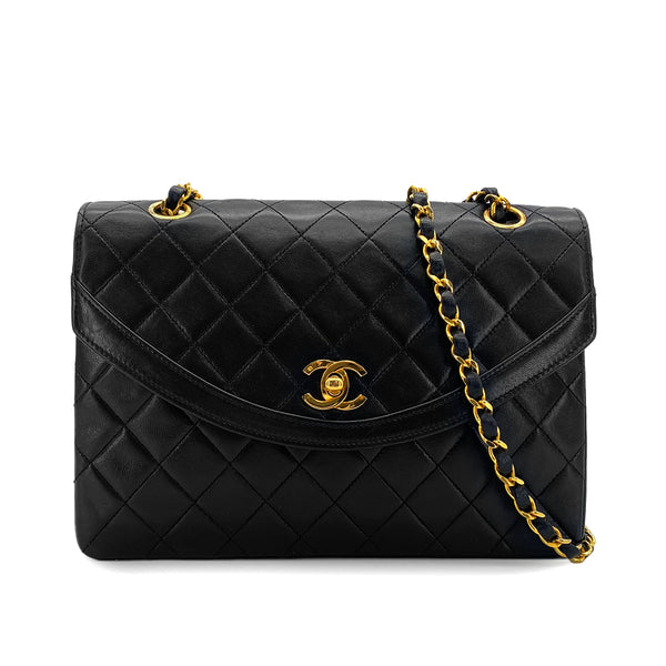 VINTAGE CHANEL MATELASSE HALF MOON CHAIN SHOULDER BAG BLACK LAMB SKIN 90317001