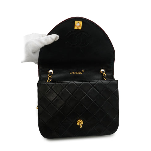 VINTAGE CHANEL MATELASSE HALF MOON CHAIN SHOULDER BAG BLACK LAMB SKIN GOLD HARDWARE 90346979