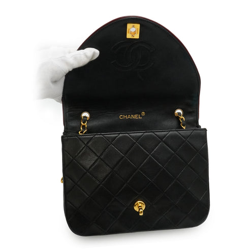 VINTAGE CHANEL MATELASSE HALF MOON CHAIN SHOULDER BAG BLACK LAMB SKIN 90328461