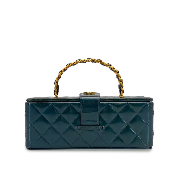 VINTAGE CHANEL MATELASSE HAND BAG GREEN LEATHER GOLD HARDWARE 90317898