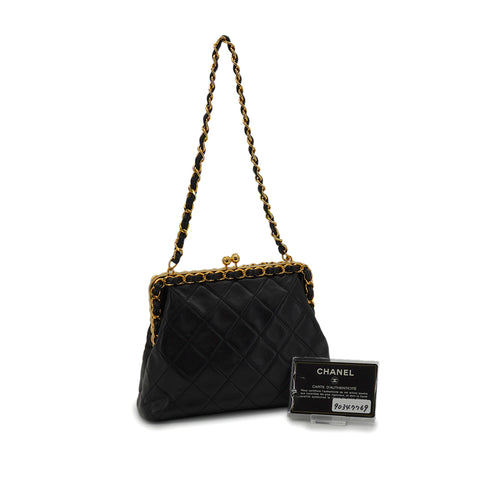 VINTAGE CHANEL MINI MATELASSE PURSE WITH A CLASP CHAIN SHOULDER BAG BLACK LAMB SKIN GOLD HARDWARE 90347769