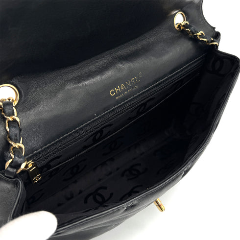 VINTAGE CHANEL MATELASSE STITCH CHAIN SHOULDER BAG BLACK LAMB SKIN GOLD HARDWARE 90322926