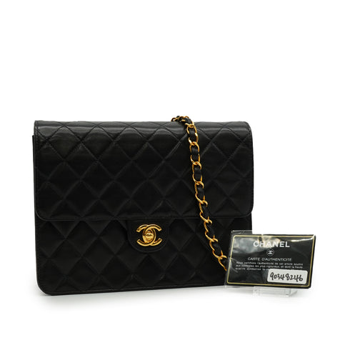 VINTAGE CHANEL MATELASSE TURN LOCK CHAIN SHOULDER BAG BLACK LAMB SKIN GOLD HARDWARE 90348246