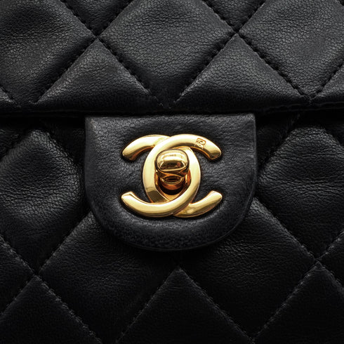 VINTAGE CHANEL MATELASSE TURN LOCK CHAIN SHOULDER BAG BLACK LAMB SKIN GOLD HARDWARE 90350374