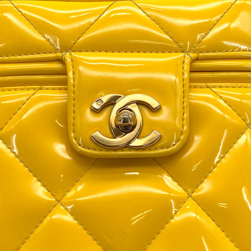 VINTAGE CHANEL MATELASSE VANITY HAND BAG YELLOW ENAMEL GOLD HARDWARE 90313408