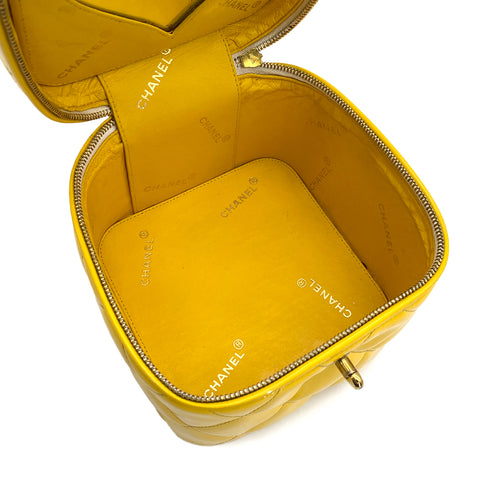 VINTAGE CHANEL MATELASSE VANITY HAND BAG YELLOW ENAMEL GOLD HARDWARE 90313408
