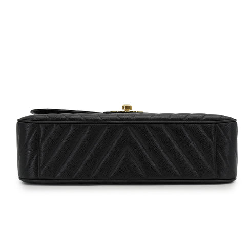 VINTAGE CHANEL MAXI CHEVRON V STITCH BLACK CHAIN SHOULDER BAG CAVIAR SKIN GOLD HARDWARE 90333754