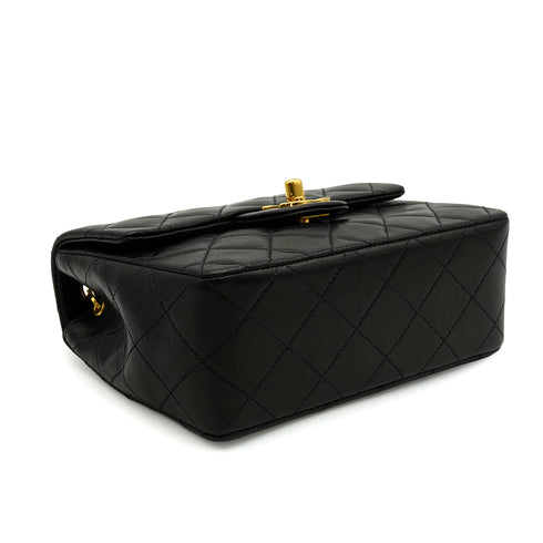 VINTAGE CHANEL MINI CHAIN SHOULDER BAG BLACK LAMB SKIN GOLD HARDWARE 90338885