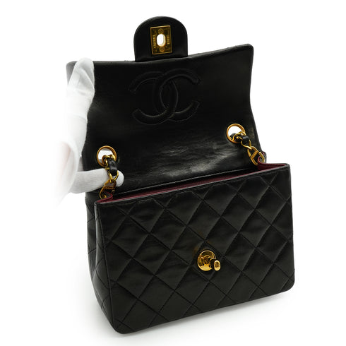 VINTAGE CHANEL MINI CHAIN SHOULDER BAG BLACK LAMB SKIN GOLD HARDWARE 90338885