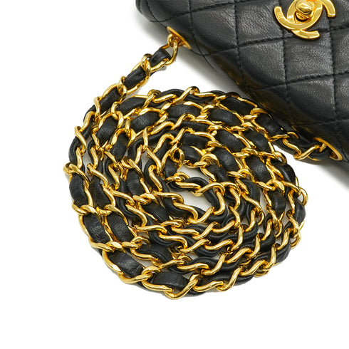 VINTAGE CHANEL MINI MATELASSE CHAIN SHOULDER BAG BALCK LAMB SKIN GOLD HARDWARE 90348518