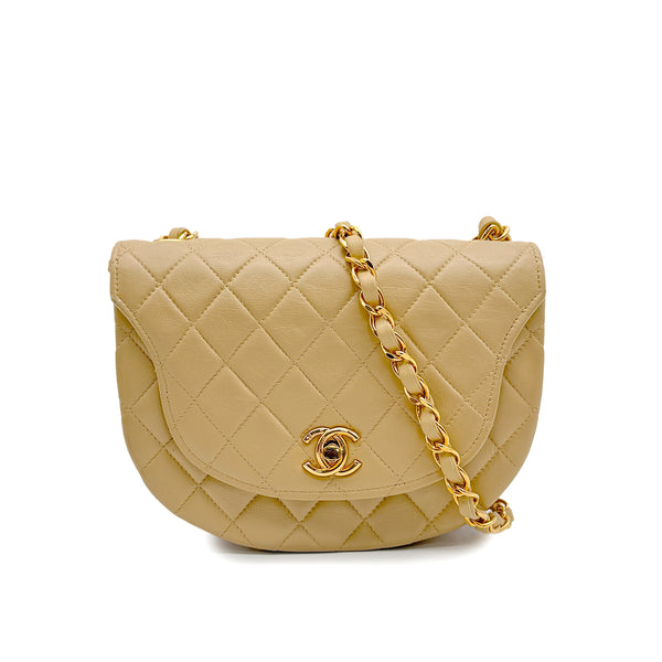 VINTAGE CHANEL MINI MATELASSE CHAIN SHOULDER BAG BEIGE LAMB SKIN GOLD HARDWARE 90314378