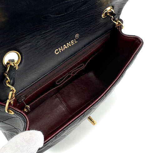 VINTAGE CHANEL MINI MATELASSE CHAIN SHOULDER BAG BLACK LAMB SKIN GOLD HARDWARE 90317885