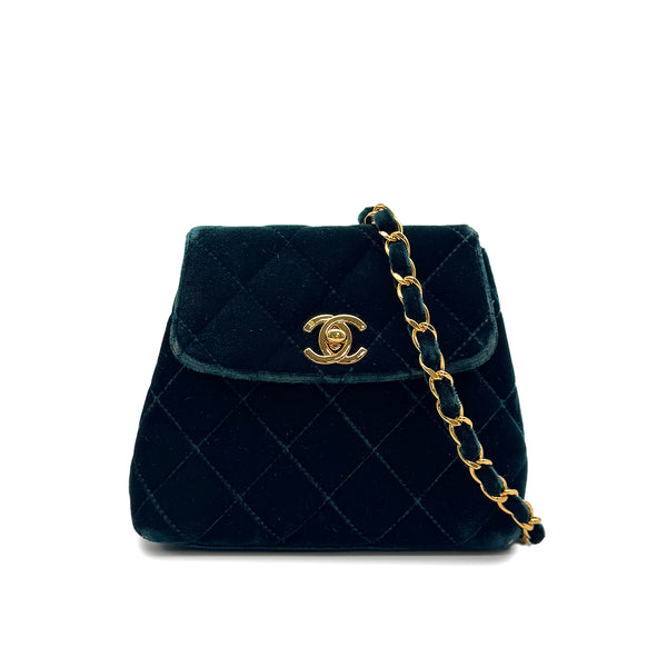 VINTAGE CHANEL MINI MATELASSE VELVET WAIST POUCH CHAIN SHOULDER BAG GREEN VELOR GOLD HARDWARE 90314406