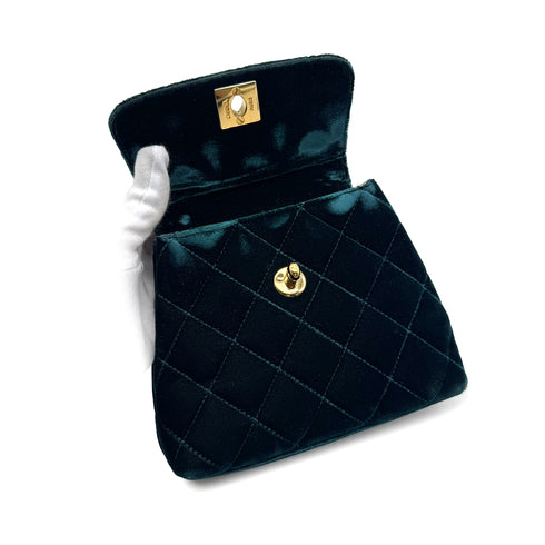 VINTAGE CHANEL MINI MATELASSE VELVET WAIST POUCH CHAIN SHOULDER BAG GREEN VELOR GOLD HARDWARE 90314406
