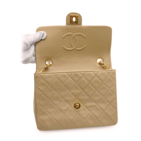 VINTAGE CHANEL MINI MATELLASSE CHAIN SHOULDER BAG BEIGE LAMB SKIN GOLD HARDWARE 90346677