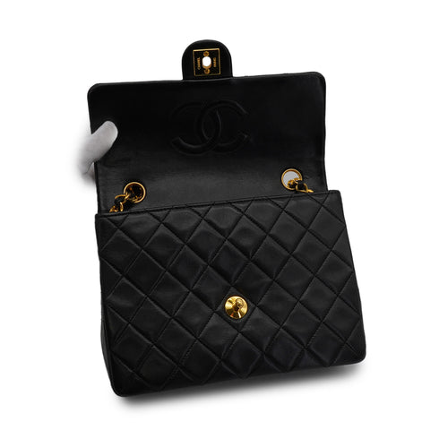 VINTAGE CHANEL MINI MATERASSE CHAIN SHOULDER BAG BLACK LAMB SKIN GOLD HARDWARE 90340146