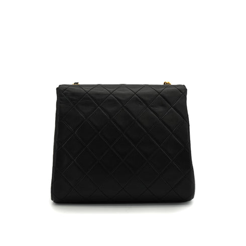 VINTAGE CHANEL MINI MATERASSE CHAIN SHOULDER BAG BLACK LAMB SKIN GOLD HARDWARE 90340148