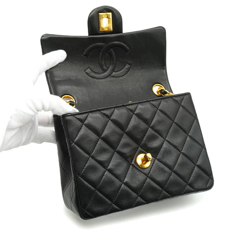 VINTAGE CHANEL MINI MATERASSE CHAIN SHOULDER BAG BLACK LAMB SKIN GOLD HARDWARE 90341458