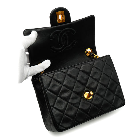 VINTAGE CHANEL MINI MATERASSE CHAIN SHOULDER BAG BLACK LAMB SKIN GOLD HARDWARE 90341867