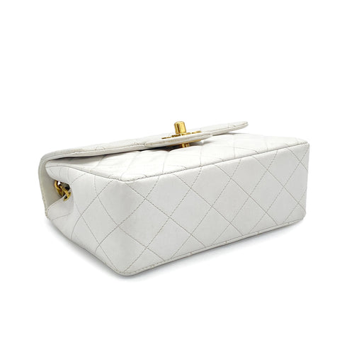 VINTAGE CHANEL MINI SQUARE 17 CHAIN SHOULDER BAG WHITE LAMB SKIN GOLD HARDWARE 90325596