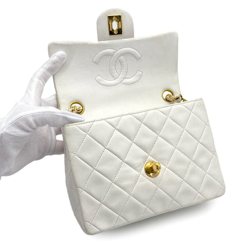 VINTAGE CHANEL MINI SQUARE 17 CHAIN SHOULDER BAG WHITE LAMB SKIN GOLD HARDWARE 90325596