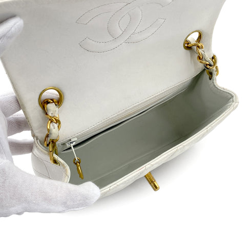 VINTAGE CHANEL MINI SQUARE 17 CHAIN SHOULDER BAG WHITE LAMB SKIN GOLD HARDWARE 90325596