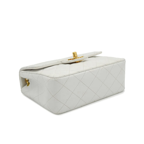 VINTAGE CHANEL MINI SQUARE 17 CHAIN SHOULDER BAG WHITE LAMB SKIN GOLD HARDWARE 90332572