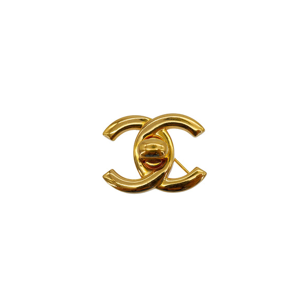 VINTAGE CHANEL TURN LOCK BROOCH GOLD ACCESSORY 96A 90331684