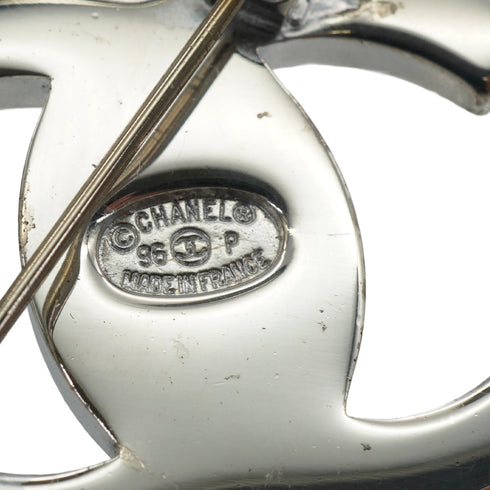 VINTAGE CHANEL TURN LOCK BROOCH SILVER ACCESSORY 96P 90343340