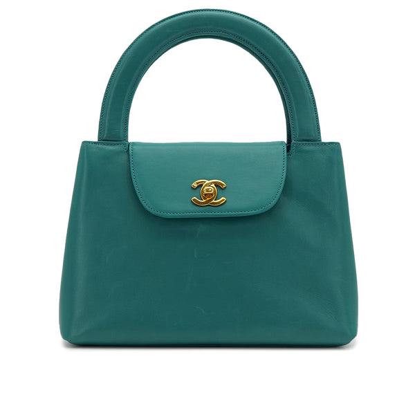 VINTAGE CHANEL TURN LOCK HAND BAG GREEN LAMB SKIN GOLD HARDWARE 90319994