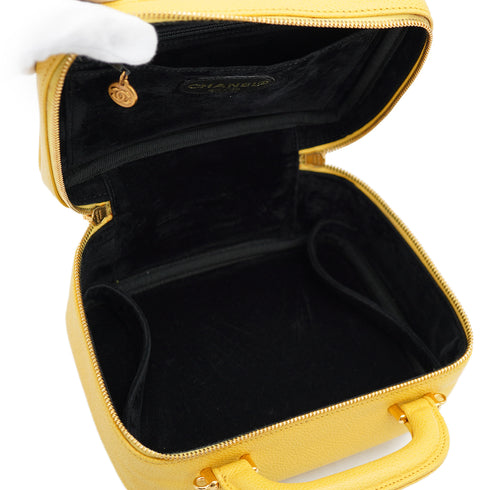 VINTAGE CHANEL VANITY HAND SHUOLDER BAG YELLOW CAVIAR SKIN GOLD HARDWARE 90335288
