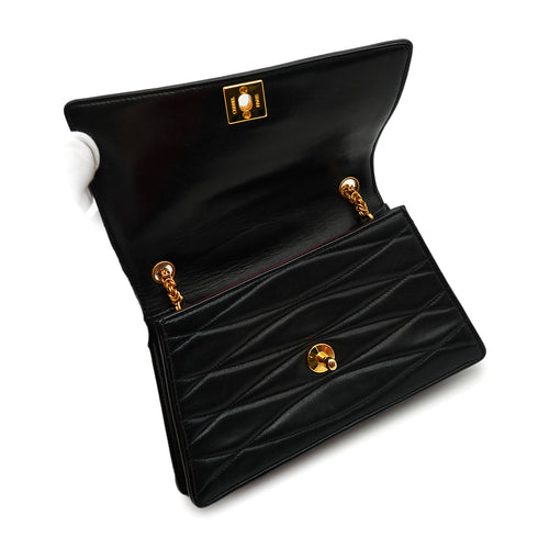 VINTAGE CHANEL WAVE STITCH CHAIN SHOULDER BAG BLACK LAMB SKIN GOLD HARDWARE 90341836