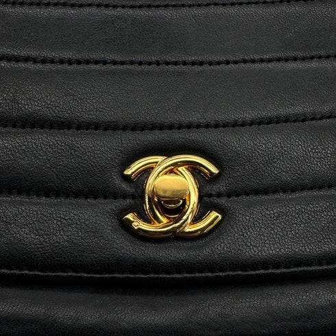 VINTAGE CHANEL WAVE STITCH CHAIN SHOULDER BAG BLACK LAMB SKIN GOLD HARDWARE 90324278