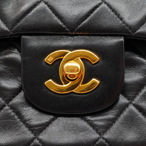 VINTEGE CHANEL CLASSIC FLAP MEDIUM CHAIN SHOULDER BAG BLACK LAMB SKIN GOLD HARDWARE 90338295