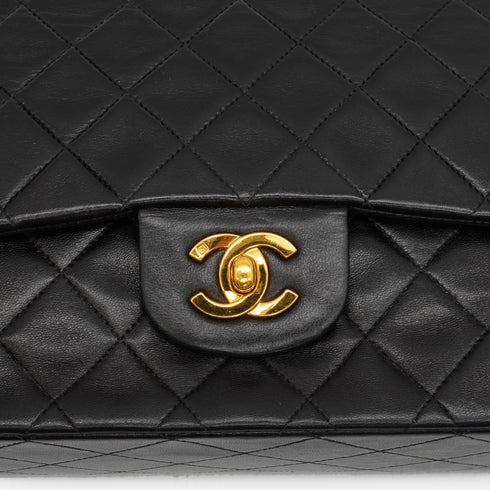 VINTEGE CHANEL CLASSIC FLAP MEDIUM CHAIN SHOULDER BAG BLACK LAMB SKIN GOLD HARDWARE 90339649