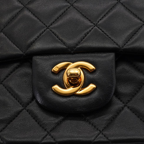 VINTEGE CHANEL CLASSIC FLAP MEDIUM CHAIN SHOULDER BAG BLACK LAMB SKIN GOLD HARDWARE 90339650