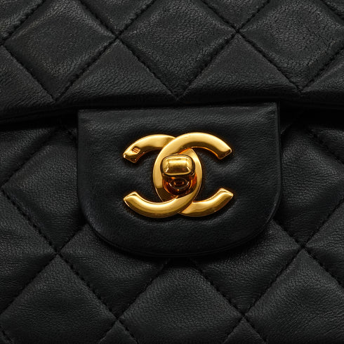 VINTEGE CHANEL CLASSIC FLAP MEDIUM CHAIN SHOULDER BAG BLACK LAMB SKIN GOLD HARDWARE 90339950