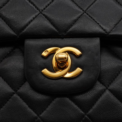 VINTEGE CHANEL CLASSIC FLAP MEDIUM CHAIN SHOULDER BAG BLACK LAMB SKIN GOLD HARDWARE 90340174