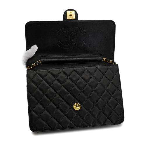 VINTEGE CHANEL MATELASSE PUSH LOCK CHAIN SHOULDER BAG BLACK LAMB SKIN GOLD HARDWARE 90341855