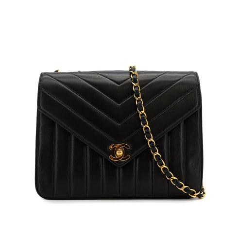 CHANEL VINTAGE CHEVRON CHAIN SHOULDER BAG BLACK LAMB SKIN 90311892