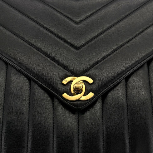 CHANEL VINTAGE CHEVRON CHAIN SHOULDER BAG BLACK LAMB SKIN 90311892