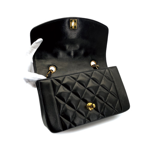 VINTAGE CHANEL DIANA SMALL CHAIN SHOULDER BAG BLACK LAMB SKIN GOLD HARDWARE 90311830