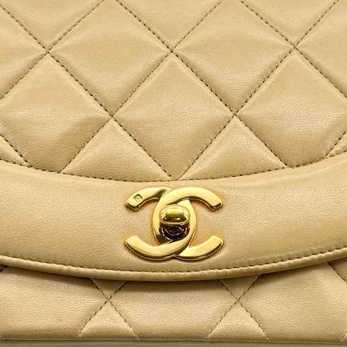 VINTAGE CHANEL DIANA SMALL CHAIN SHOULDER BAG BEIGE LAMB SKIN GOLD HARDWARE 90311961