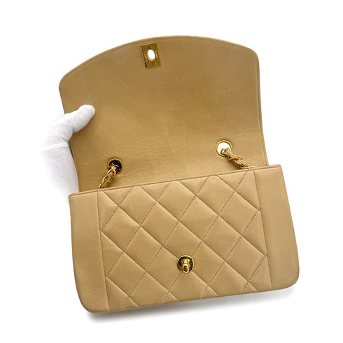 VINTAGE CHANEL DIANA SMALL CHAIN SHOULDER BAG BEIGE LAMB SKIN GOLD HARDWARE 90311961
