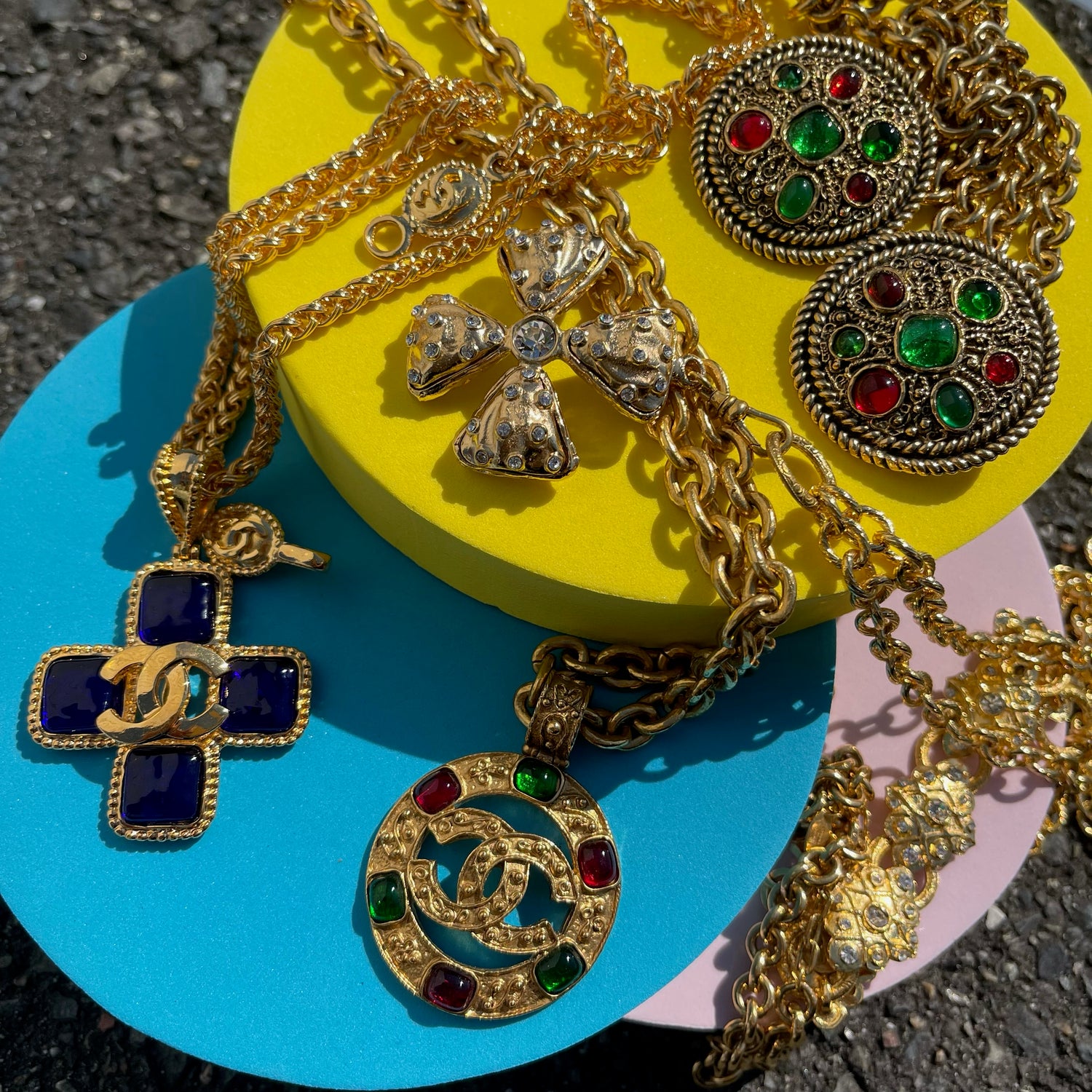 CHANEL ACCESSORY