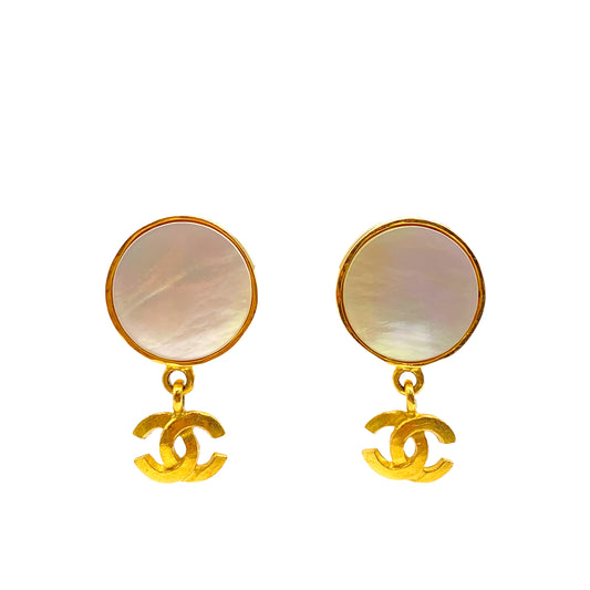 CHANEL VINTAGE EARRINGS SHELL COCOMARK ACCESSORY 95A 90236258